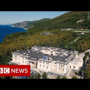 Vladimir Putin: Russian palace in Navalny video now not mine – BBC News
