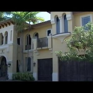 Florida Man Squats in Multimillion-Greenback Home, Claims ‘Detrimental Possession’