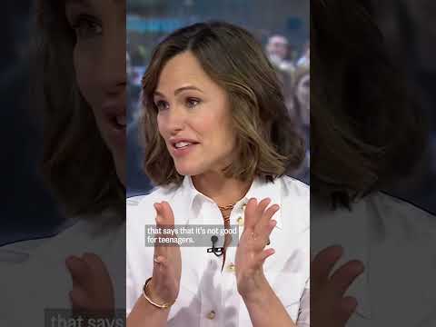 Jennifer Garner on how she retains her formative years remote from social media