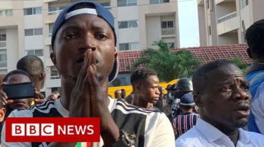 Chase to search out survivors in Nigeria constructing give way – BBC Files