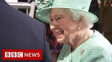 ‘You would possibly want to perchance perhaps perchance also’t cheat?’ asks Queen at take a look at-out – BBC Files