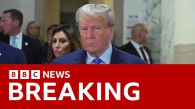 Donald Trump arrives at Fresh York court docket for fraud trial – BBC Recordsdata