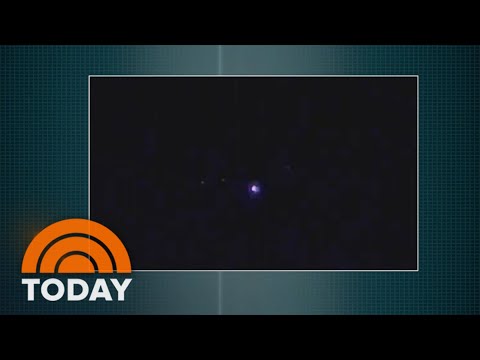 Pilot Shares Videos Of Extraordinary UFO Sightings In Skies Over The US