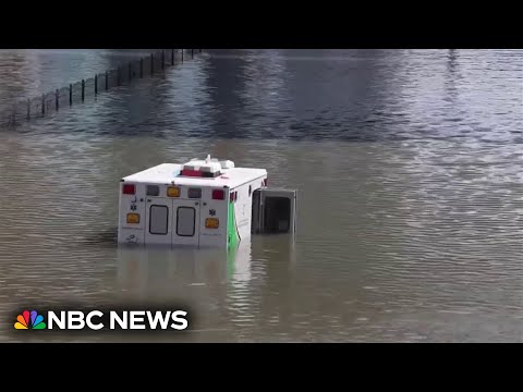 Unprecedented flooding soaks Dubai