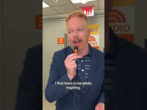 Jesse Tyler Ferguson is a Kim Petras stan! ❤️