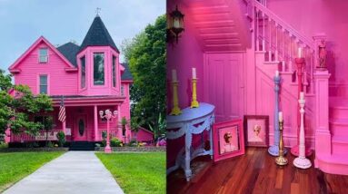 This All-Crimson ‘Barbiecore’ Residence Is for Sale for $1.1M