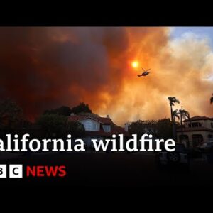 California wildfire rips via LA suburbs as 30,000 told to evacuate | BBC Recordsdata